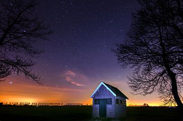 Landschap bij Nacht in de polder onder de Sterren, Dordrecht, Nederland 