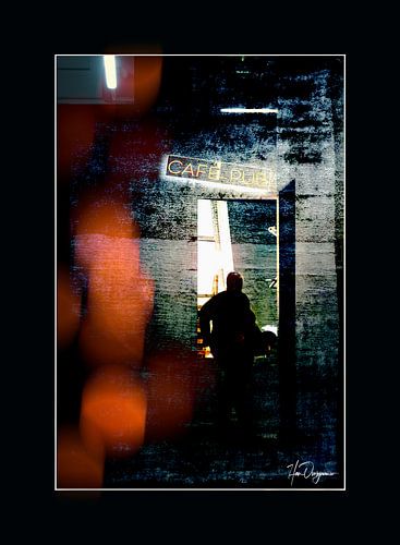 When the morning shows its light