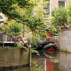 Mannequin au bord de l'eau sur Joke van Bemmel