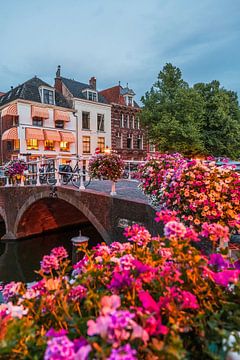 Leiden - Fleurs sur le Nonnenbrug (0052) sur Reezyard