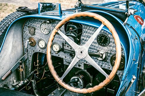 Bugatti Type 35 Grand Prix klassieke raceauto dashboard