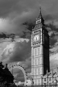 Big Ben and London's Eye by Luis Boullosa
