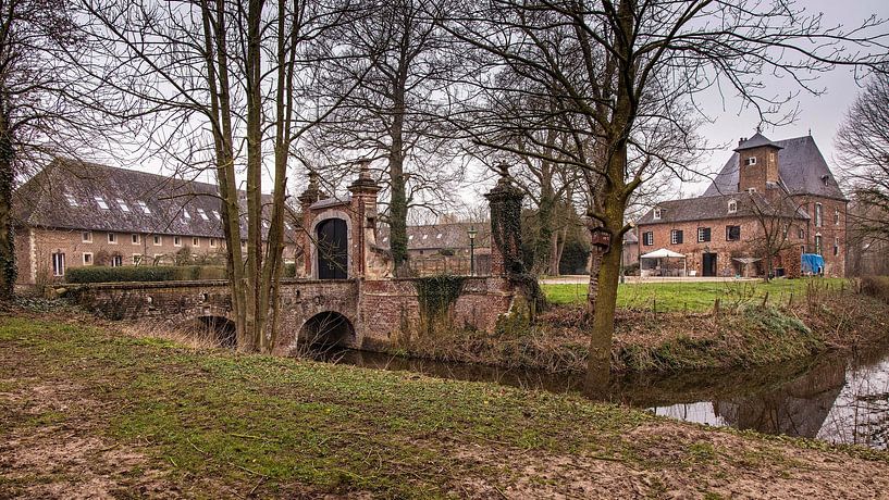 Lemiers Castle (Genhoes) by Rob Boon