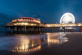 De Pier van Schevingen by Herwin Wielink