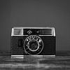 Appareil photo argentique agfa parat - photographie analogique noir et blanc sur Christa Stroo photography