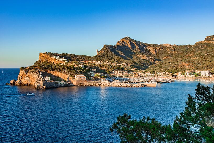 Port de Soller op het eiland Majorca, Spanje Middellandse Zee van Alex Winter