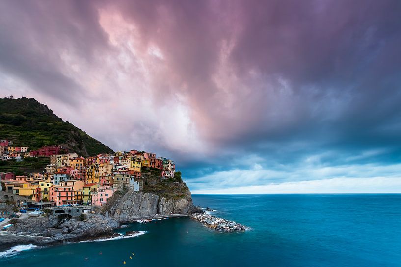 Zonsopkomst in Cinque Terre, Italië van Jeroen Bukman