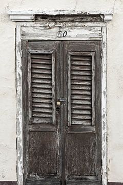 Vintage houten deur - Pietermaai Curaçao - Architectuur van Dennis en Mariska