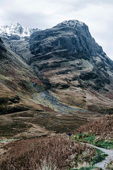Die imposante Bergwand von Glencoe