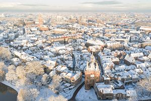 Zwolle Sassenpoort altes Stadttor an einem kalten Wintermorgeni