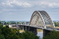 Schöne Waalbrücke bei Nimwegen von Patrick Verhoef Miniaturansicht