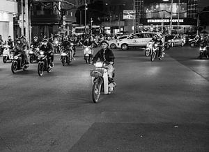 Streets of Ho Chi Minh City van Bart van Lier