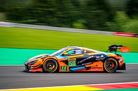 McLaren 720S GT3-Rennwagen in Spa-Francorchamps von Sjoerd van der Wal Fotografie