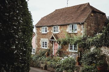 Het huis met de roze deur | Reisfotografie | Engeland, U.K. van Sanne Dost