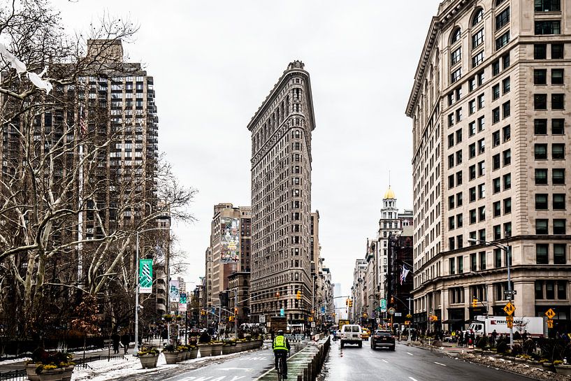 Faltiron Building in New York by Eric van Nieuwland