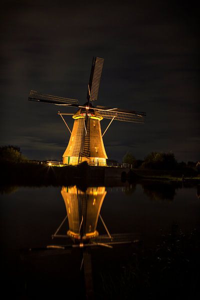 Mills near Kinderdijk illuminated by Carola Schellekens