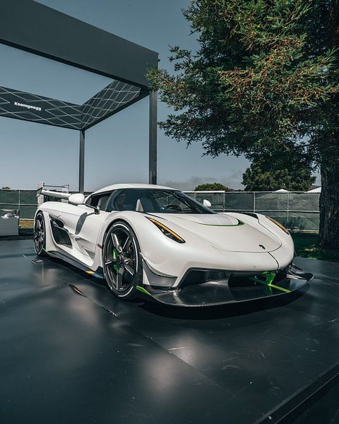 Super Cars by Hello Pompoyo