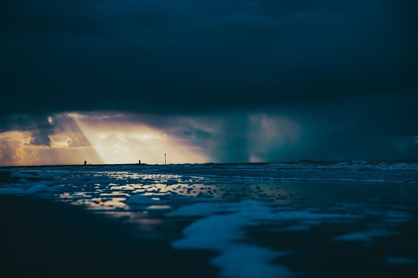 Ray of light by #FlashTag Photography