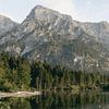 Lac de montagne dans les Alpes autrichiennes sur Sophia Eerden