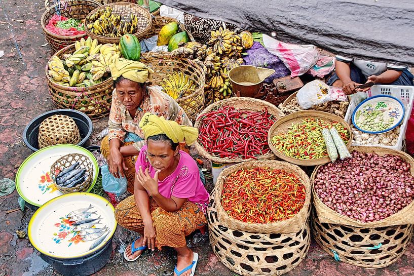 Pasar in Indonesia by Eduard Lamping