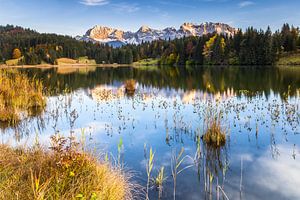 Lac dans les montagnes sur Daniela Beyer