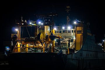 Trawler SCH81 - Carolien in de nacht van BSO Fotografie