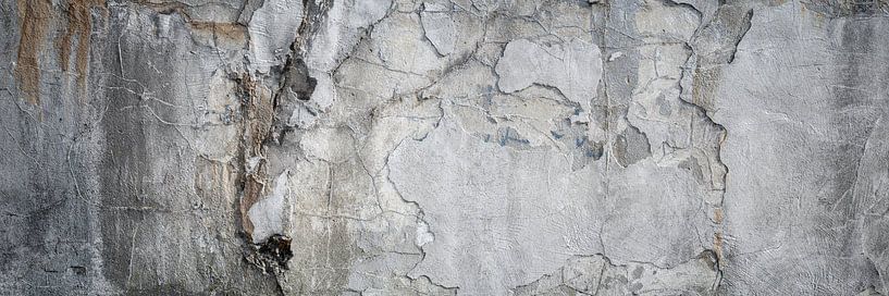 Alte, kaputte Betonwand von Günter Albers