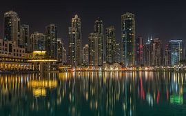 Dubai bij nacht 4 sur Peter Korevaar