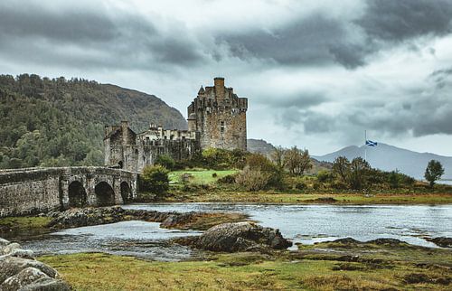 Kasteel Eilean Donan in Schotland. Highlander kasteel in de Hooglanden.