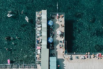 Strand Sorrento Italie badplaats van Déwy de Wit