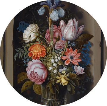 Een stilleven van bloemen in een glazen beker in een marmeren nis, Ambrosius Bosschaert de Oudere