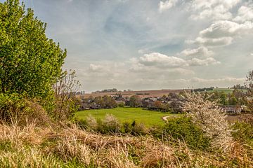 Dorpje Wahlwiller in Zuid-Limburg van John Kreukniet