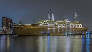 Die ss Rotterdam in Rotterdam von MS Fotografie | Marc van der Stelt