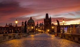 Sonnenaufgang Karlsbrücke, Tschechien von Adelheid Smitt