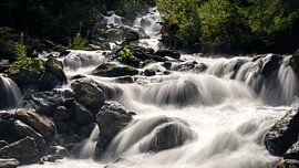 Wildwater bij de Stuibenwaterval van Marcel Hechler