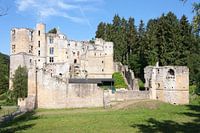 Een vervallen kasteel in Luxemburg.