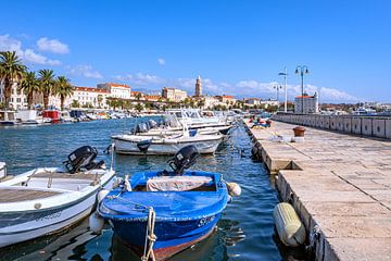 Kroatië : Boten in de haven van Split van Photoart-Naegele