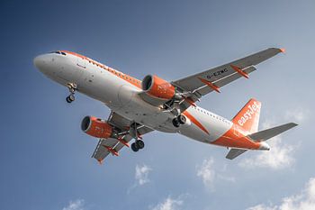 easyJet Airbus A320 kurz vor der Landung