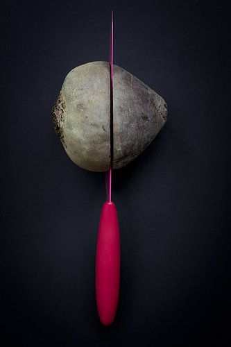 Beetroot with Nakiri by bureauBeeld