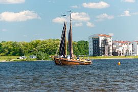 Botter op het meer. sur Brian Morgan