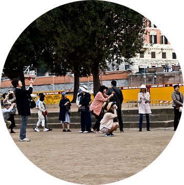 Aziatische toeristen in Rome van Marieke van der Hoek-Vijfvinkel