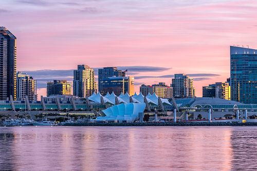 Lever de soleil rose - San Diego Skyline