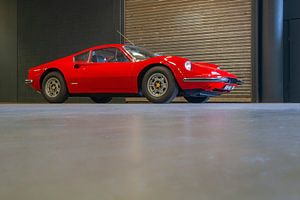 Ferrari Dino 246 GT klassieke Italiaanse sportwagen van Sjoerd van der Wal Fotografie