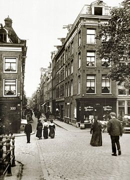 Old photo of Amsterdam by Corinne Welp