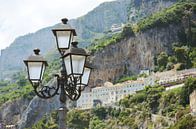 Stedelijk landschap aan de Amalfikust Italië van Carolina Reina thumbnail