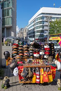 Berlin - Souvenirstand am Checkpoint Charly
