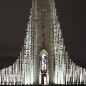 De bekende Hallgrímskirkja kerk in Reykjavik van KC Photography