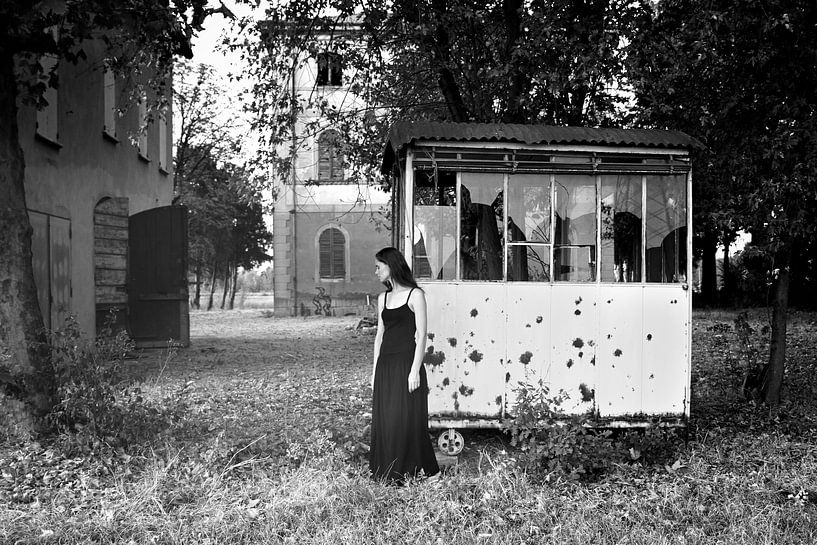 Urbex fotografie, storytelling, verhaal, model, Italië, kunst van Daisy te Nijenhuis