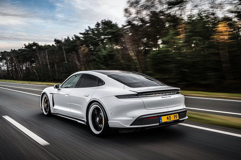 Porsche Taycan 4S van Bas Fransen