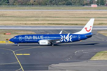 TUIfly Boeing 737-800 in der Farbgebung TUI BLUE.